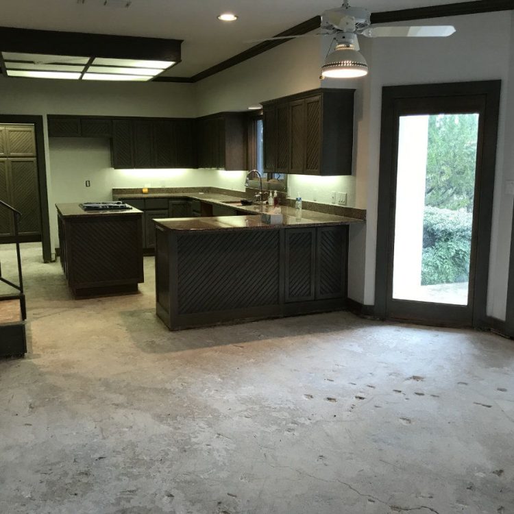 Lakeway dustless tile removal sample 4